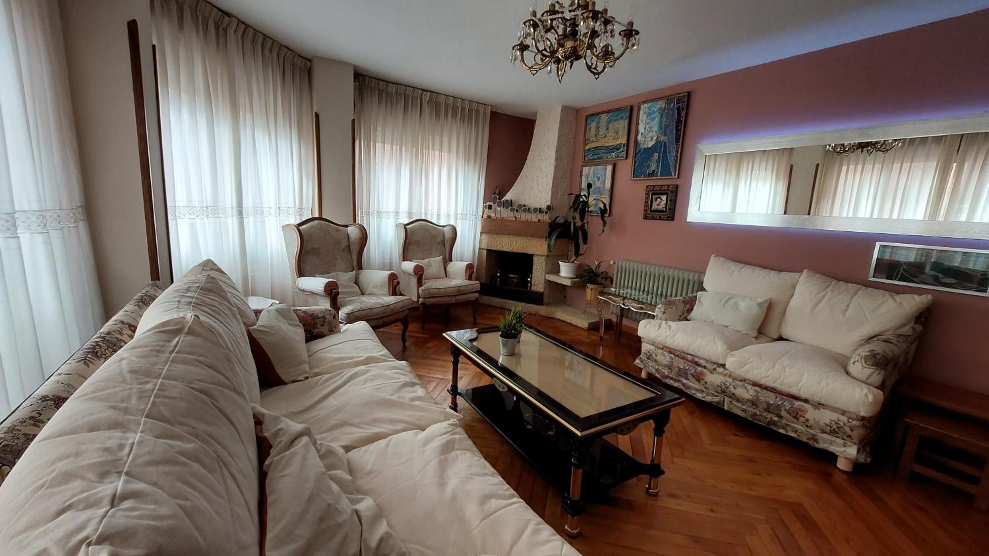 Villa Isabel 2 Llaves Arriondas Room photo